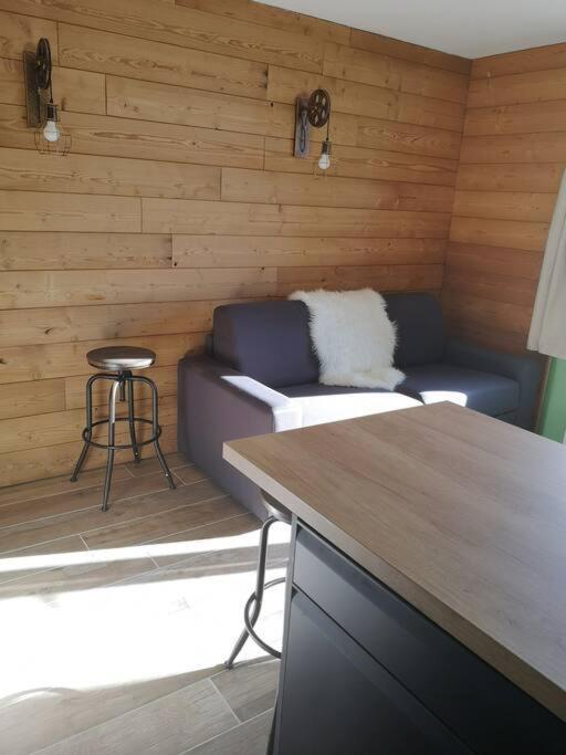 Au Pied Des Pistes Avec Parking Entierement Renove Apartment Huez Екстериор снимка