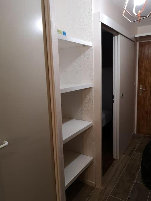Au Pied Des Pistes Avec Parking Entierement Renove Apartment Huez Екстериор снимка