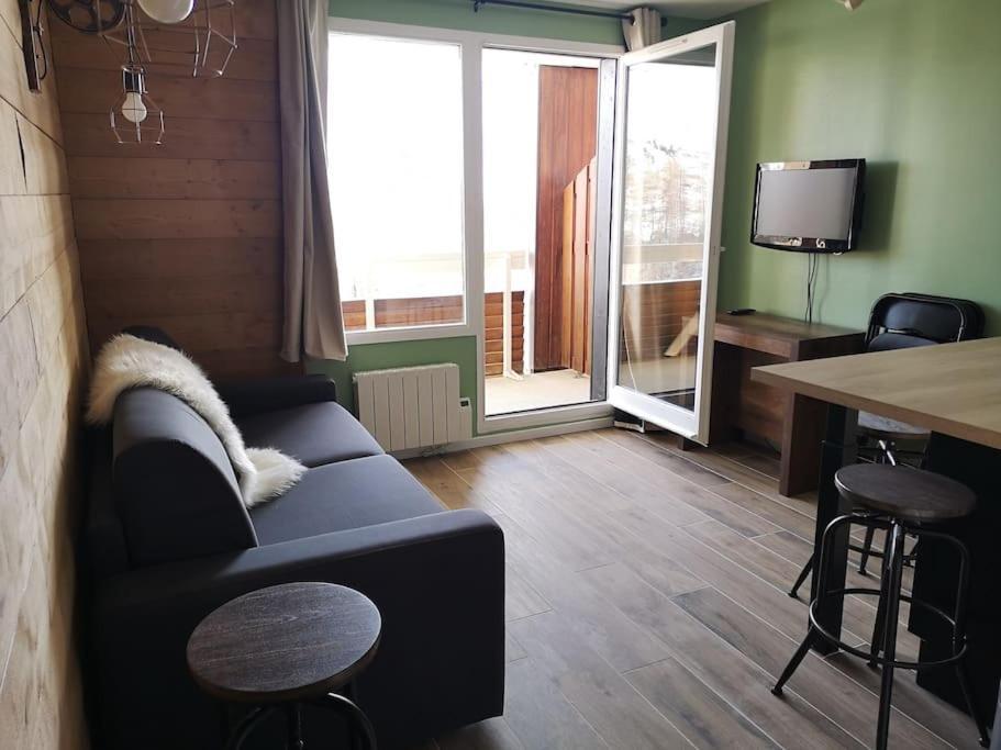 Au Pied Des Pistes Avec Parking Entierement Renove Apartment Huez Екстериор снимка