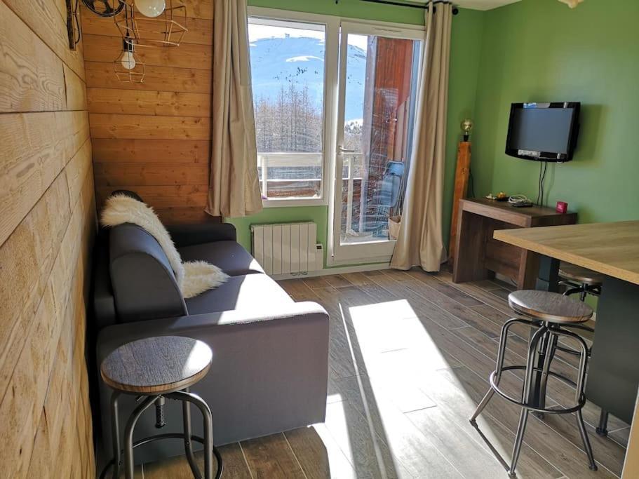Au Pied Des Pistes Avec Parking Entierement Renove Apartment Huez Екстериор снимка