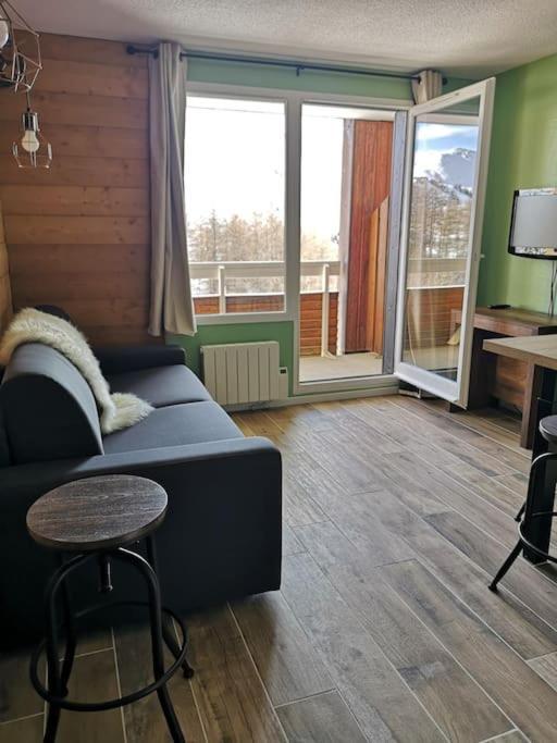 Au Pied Des Pistes Avec Parking Entierement Renove Apartment Huez Екстериор снимка